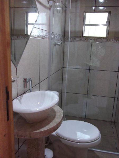 Pequena Pousada Pernottare Estacionamento Frente E Lado Publico Privado Gramado Zimmer foto